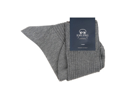 Gris moyen